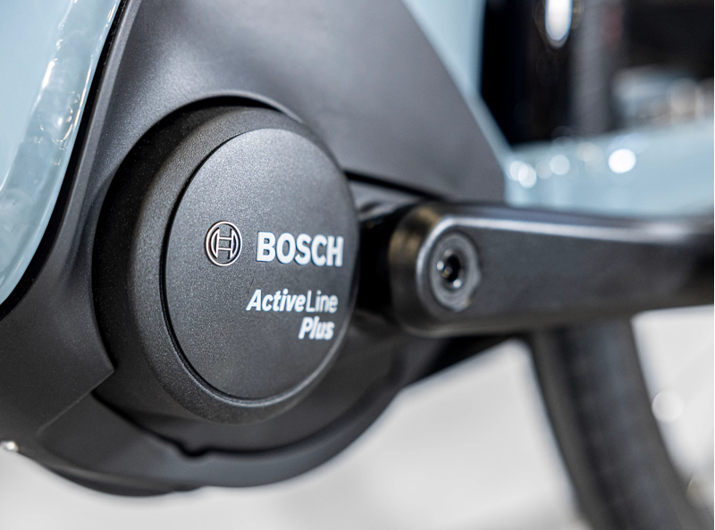 Trek District+ 3 Lowstep 500wh Electric Hybrid Bike 2023 in Battleship Blue-9